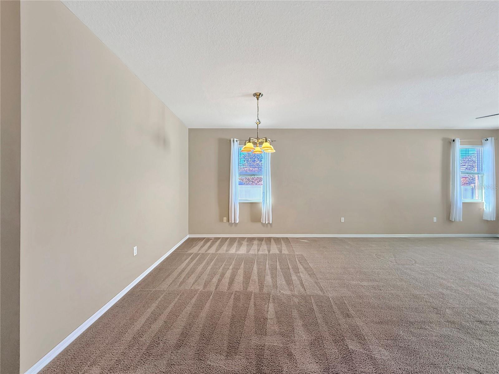 Listing photo id 22 for 4284 Moon Shadow Loop