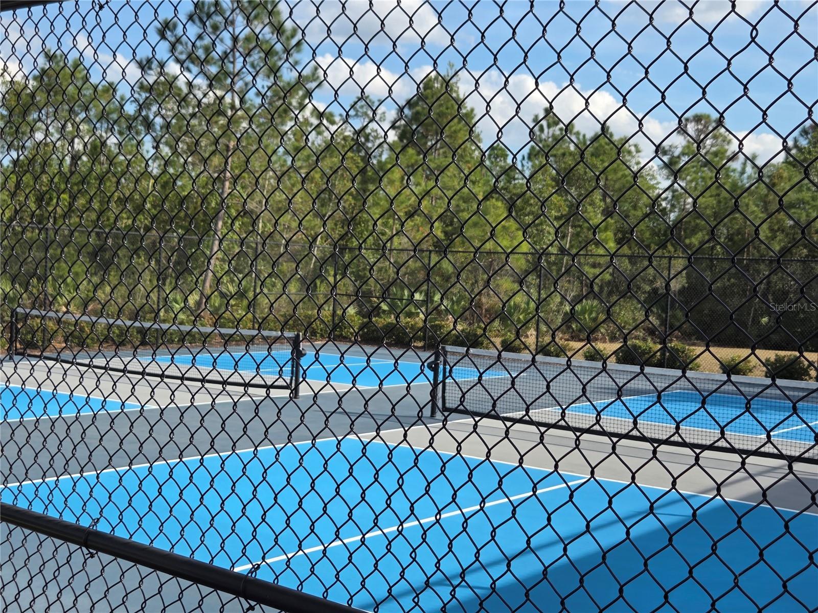 Image 10 of 41 For 2816 Neverland Drive