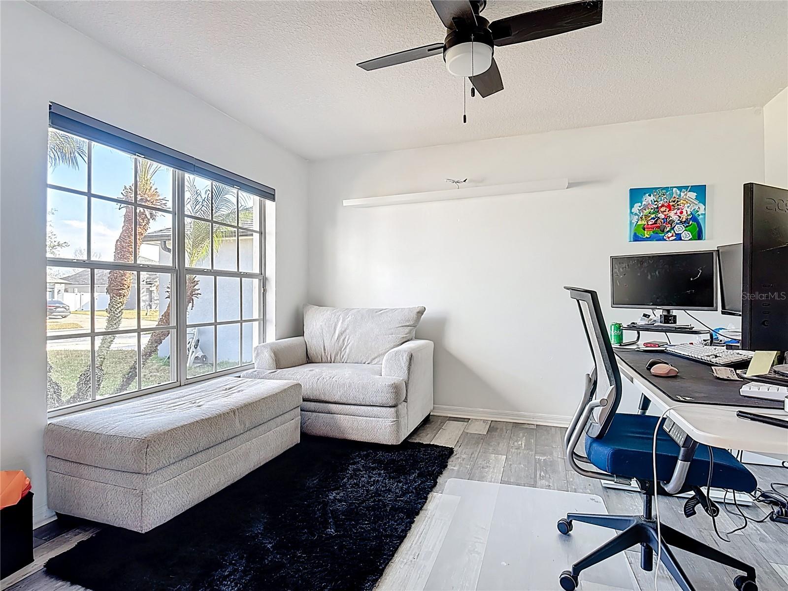 Listing photo id 8 for 1024 Seneca Trail