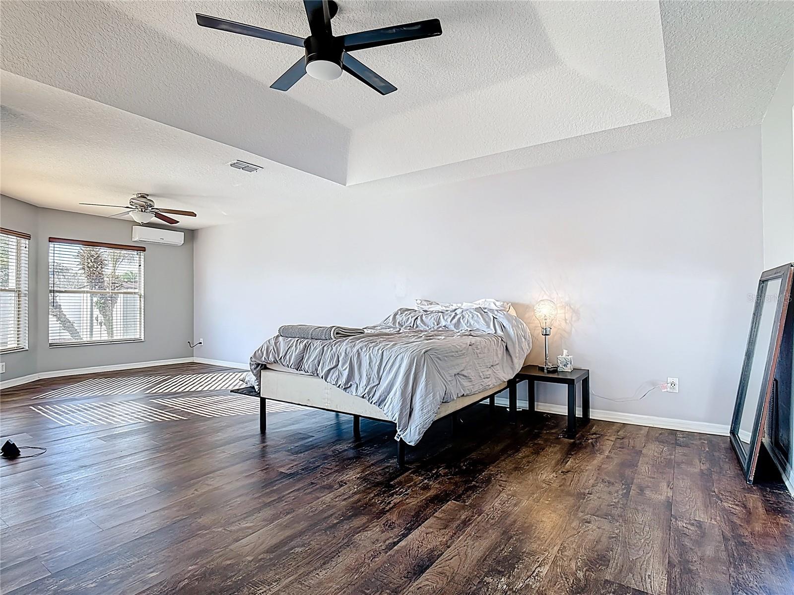 Listing photo id 12 for 1024 Seneca Trail