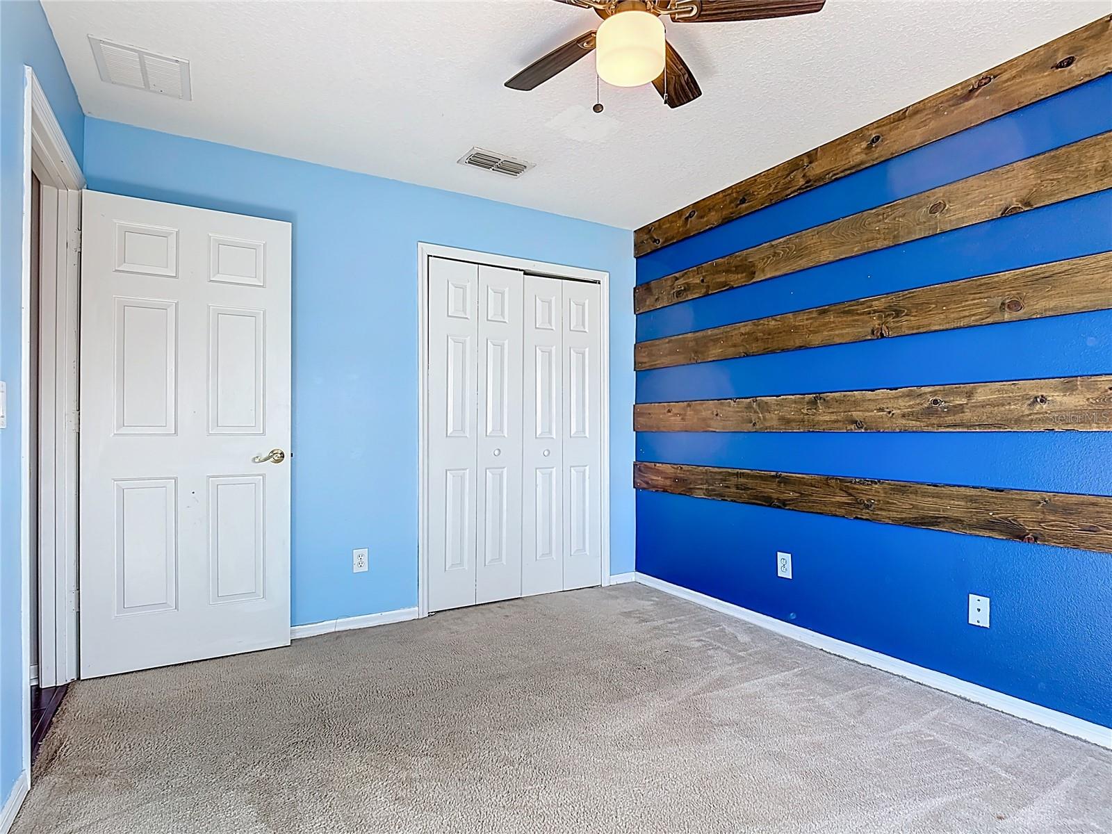 Listing photo id 21 for 1024 Seneca Trail