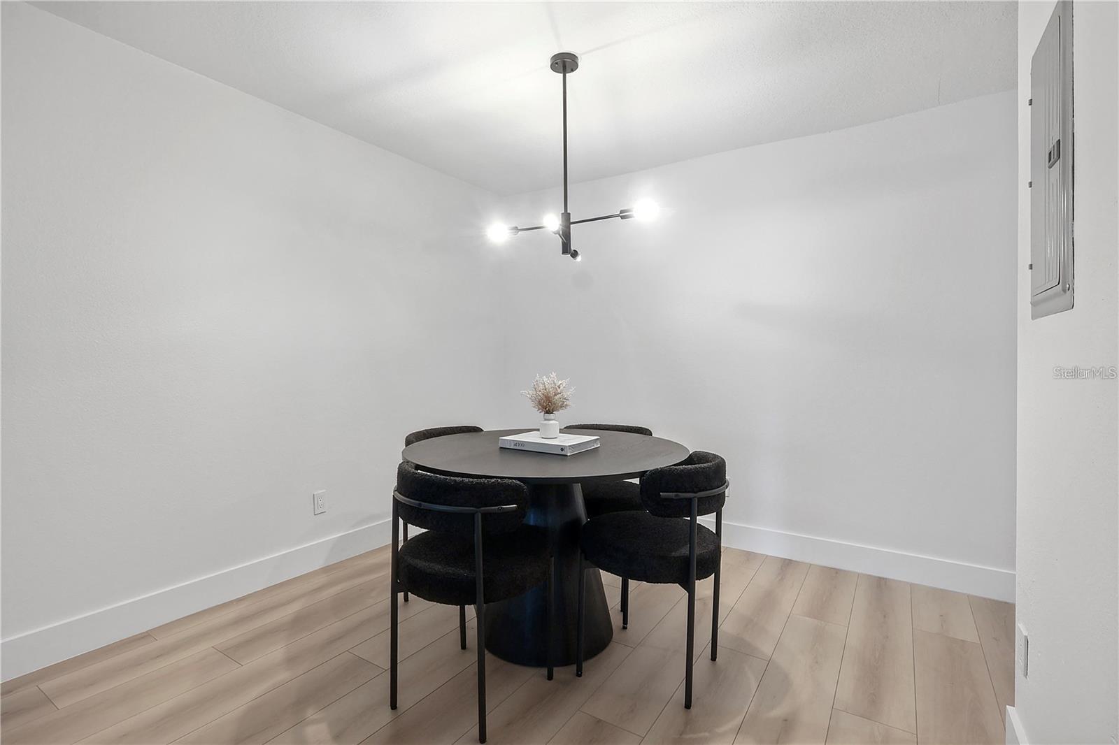 Image 10 of 19 For 4768 Tangerine Avenue 4768