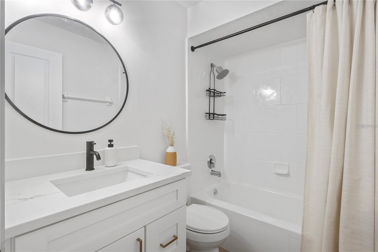 Image 16 of 19 For 4768 Tangerine Avenue 4768