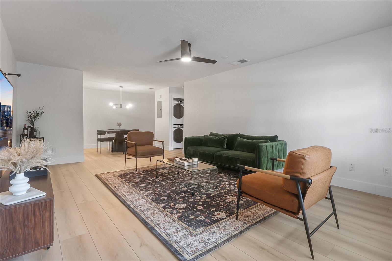 Image 6 of 19 For 4768 Tangerine Avenue 4768