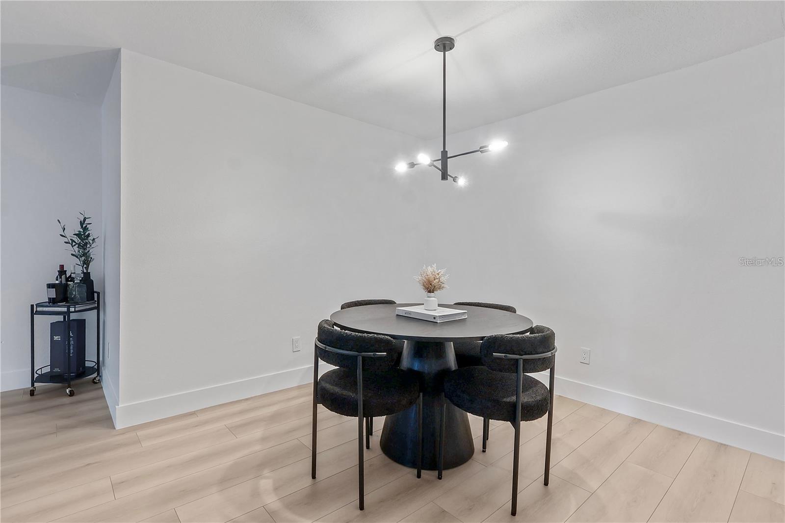 Image 9 of 19 For 4768 Tangerine Avenue 4768