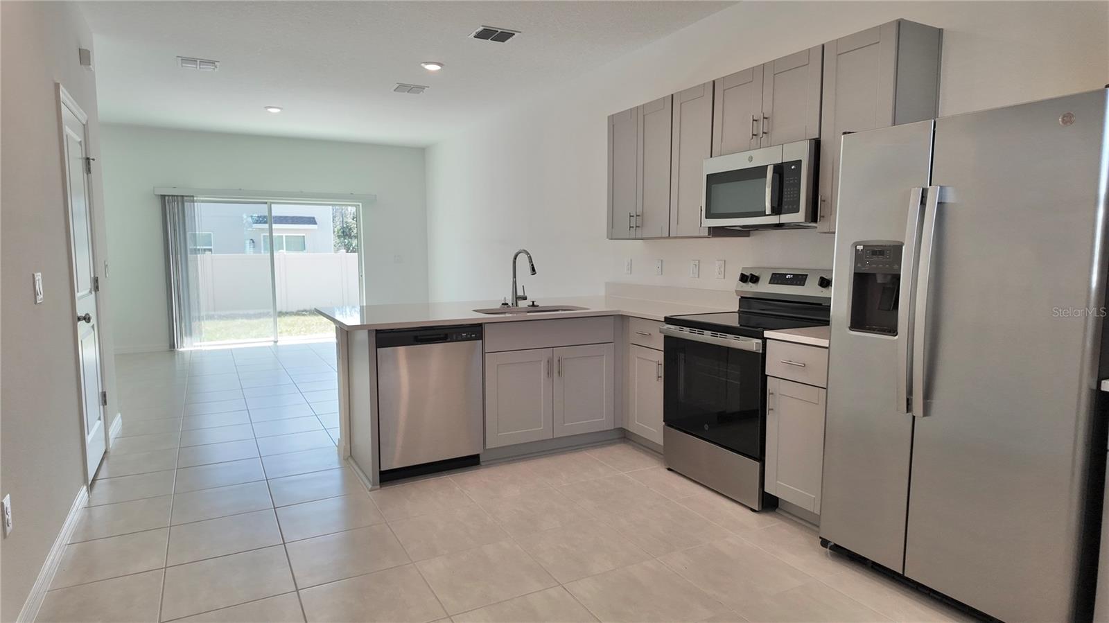 Image 2 of 24 For 2937 Skyline Loop