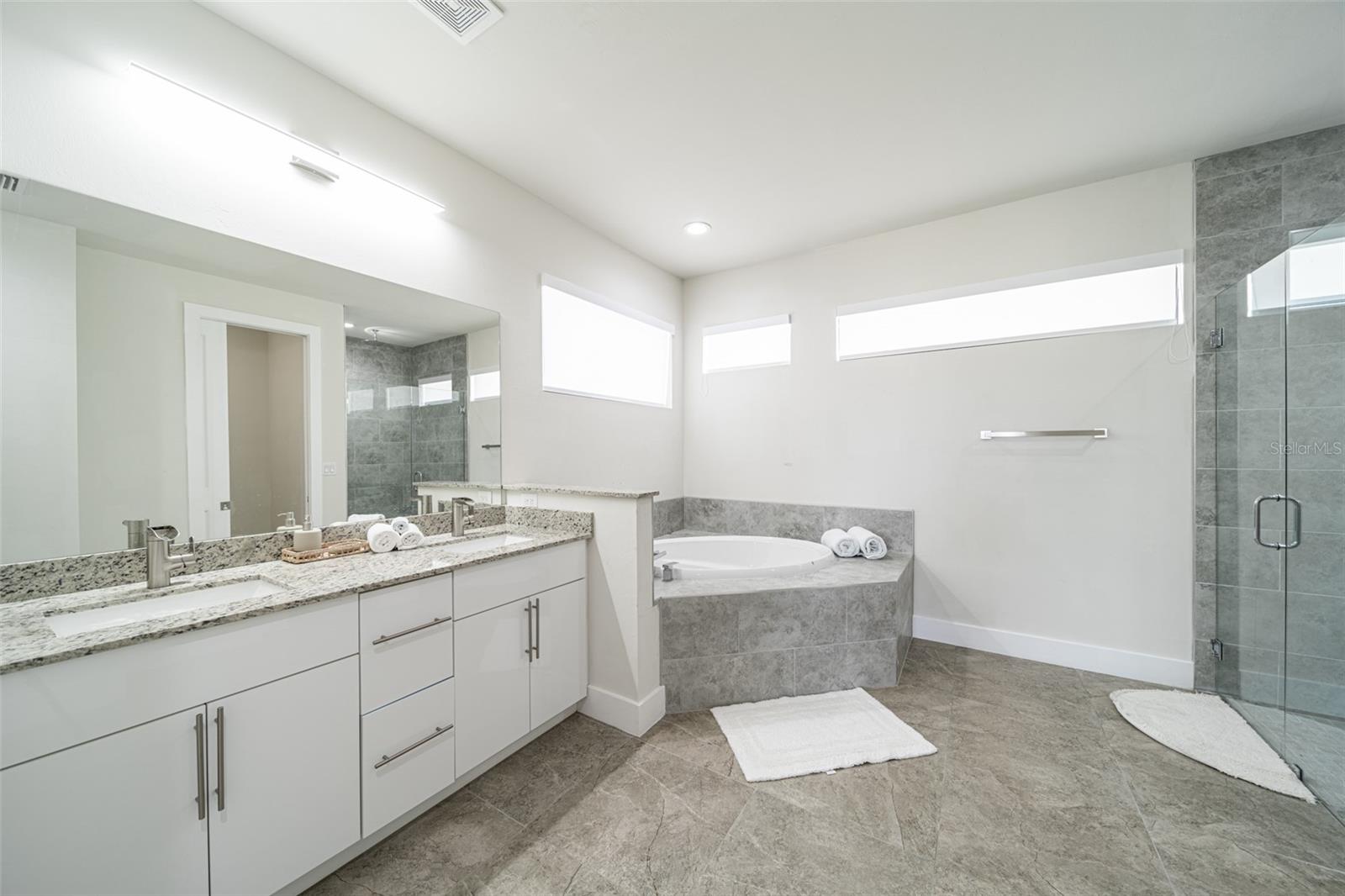 Image 22 of 28 For 1608 38th Avenue