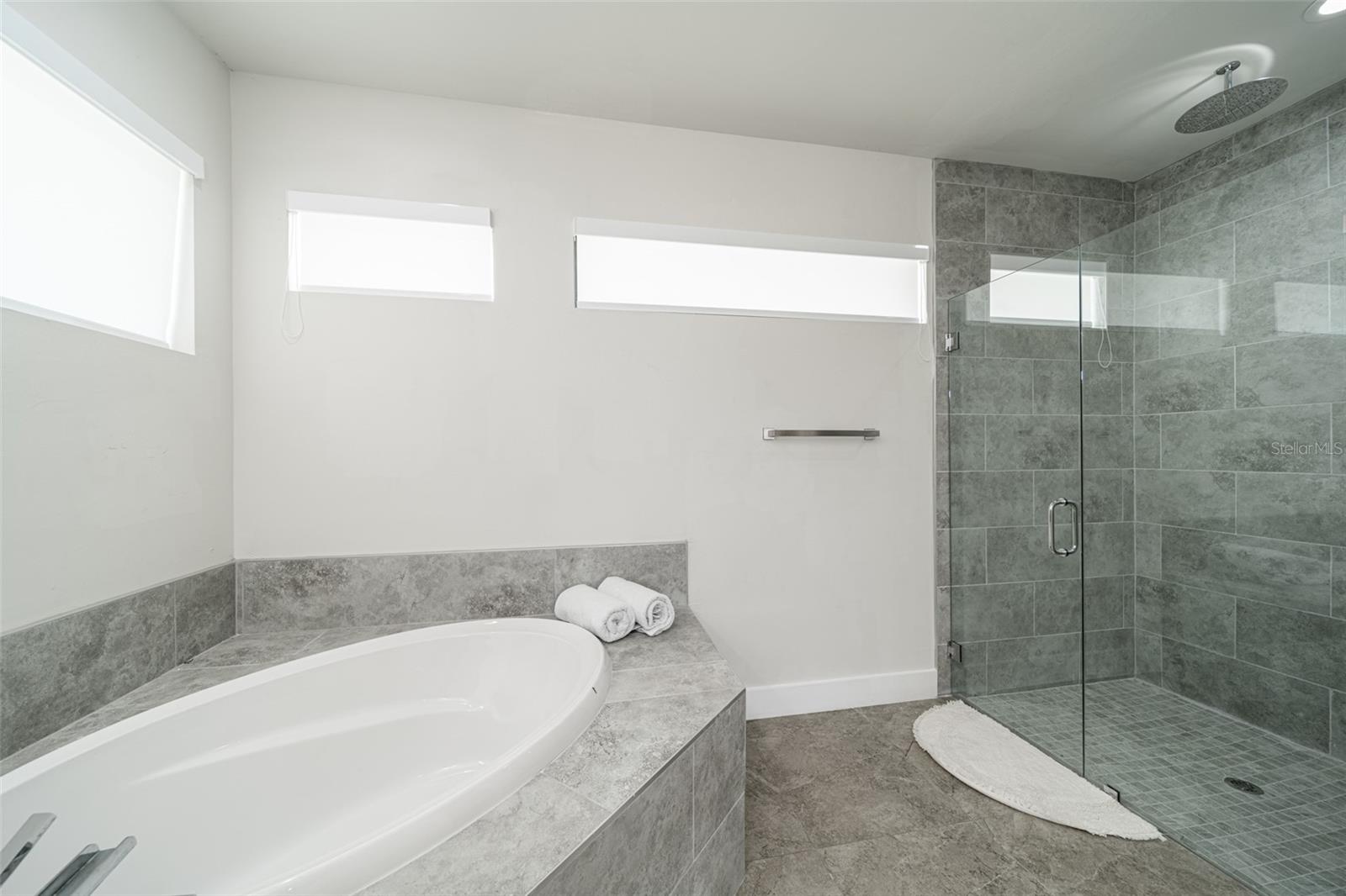 Image 23 of 28 For 1608 38th Avenue