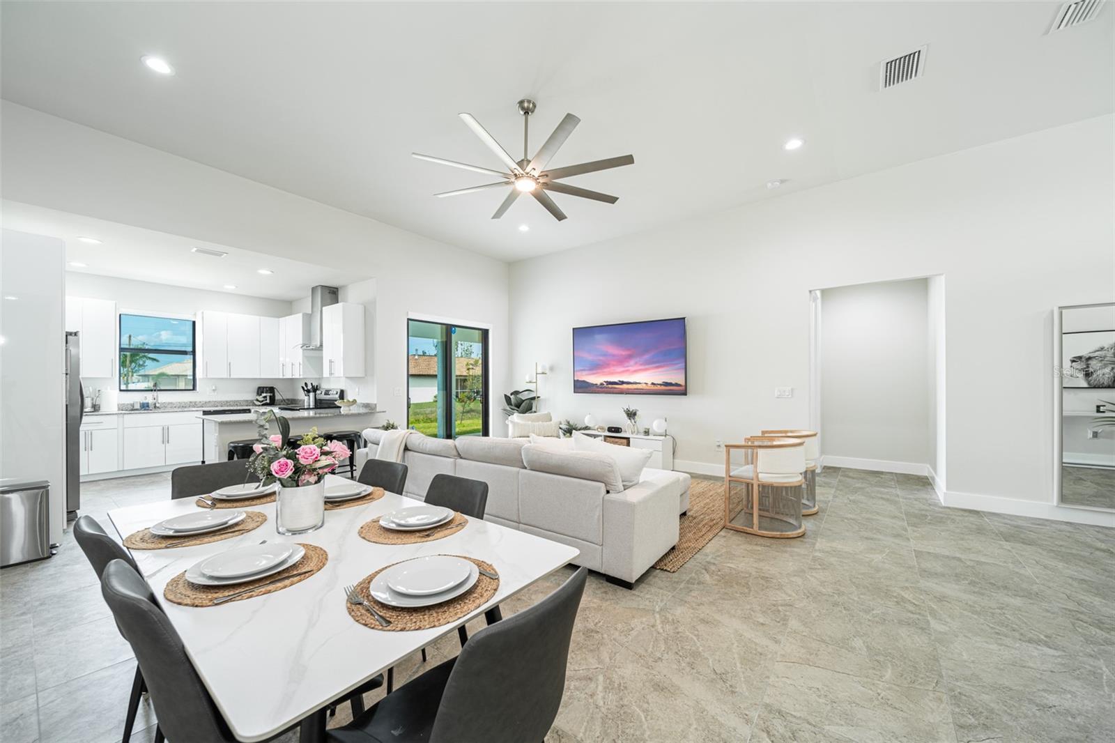 Image 8 of 28 For 1608 38th Avenue