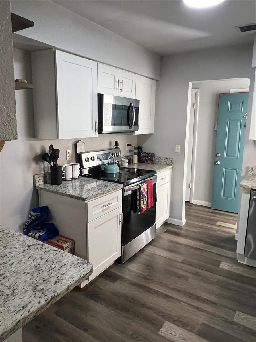 Image 3 of 14 For 4415 Semoran Boulevard 4