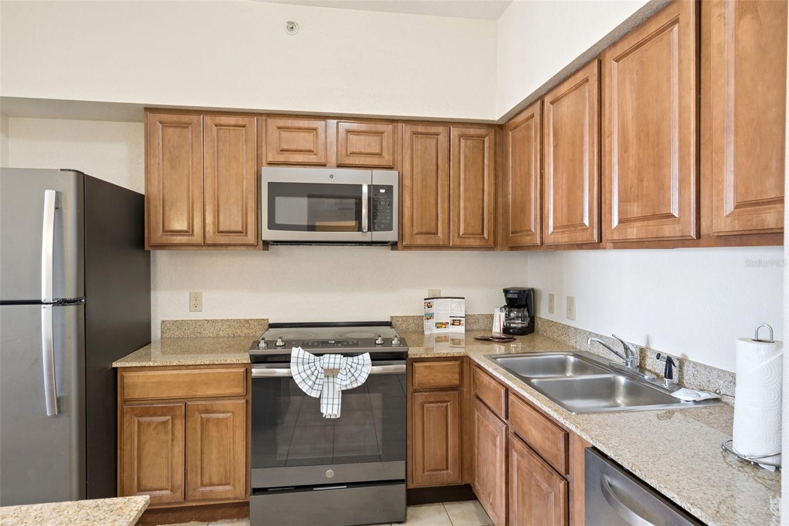 Image 14 of 53 For 12527 Floridays Resort Drive 601e