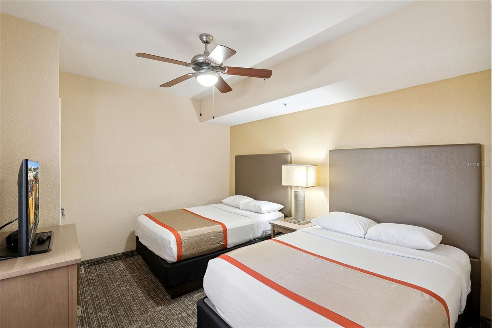 Image 18 of 53 For 12527 Floridays Resort Drive 601e