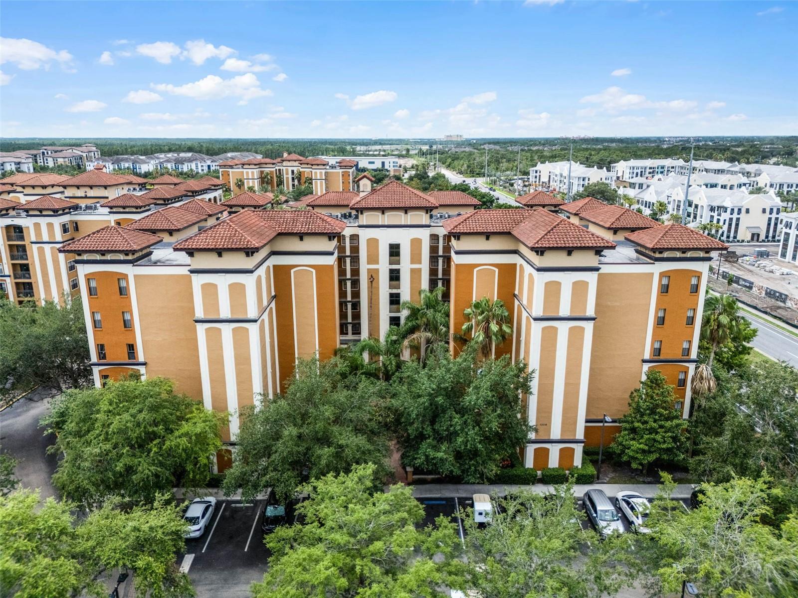 Image 28 of 53 For 12527 Floridays Resort Drive 601e