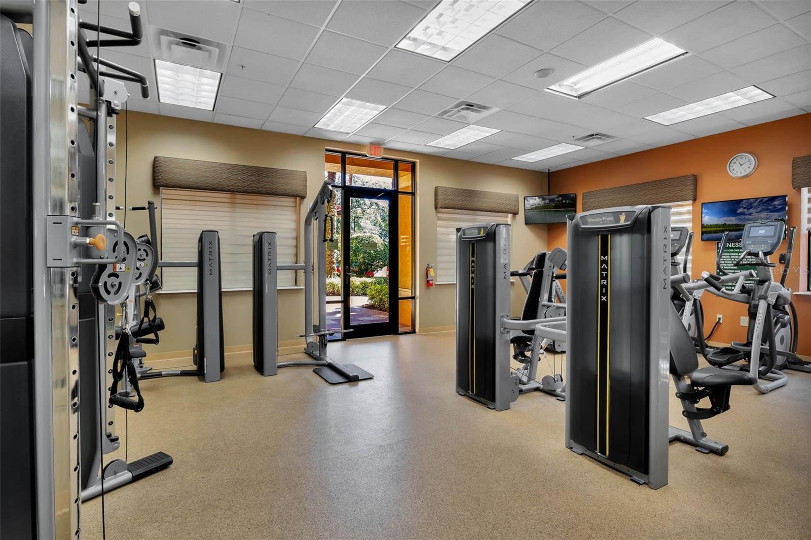 Image 32 of 53 For 12527 Floridays Resort Drive 601e