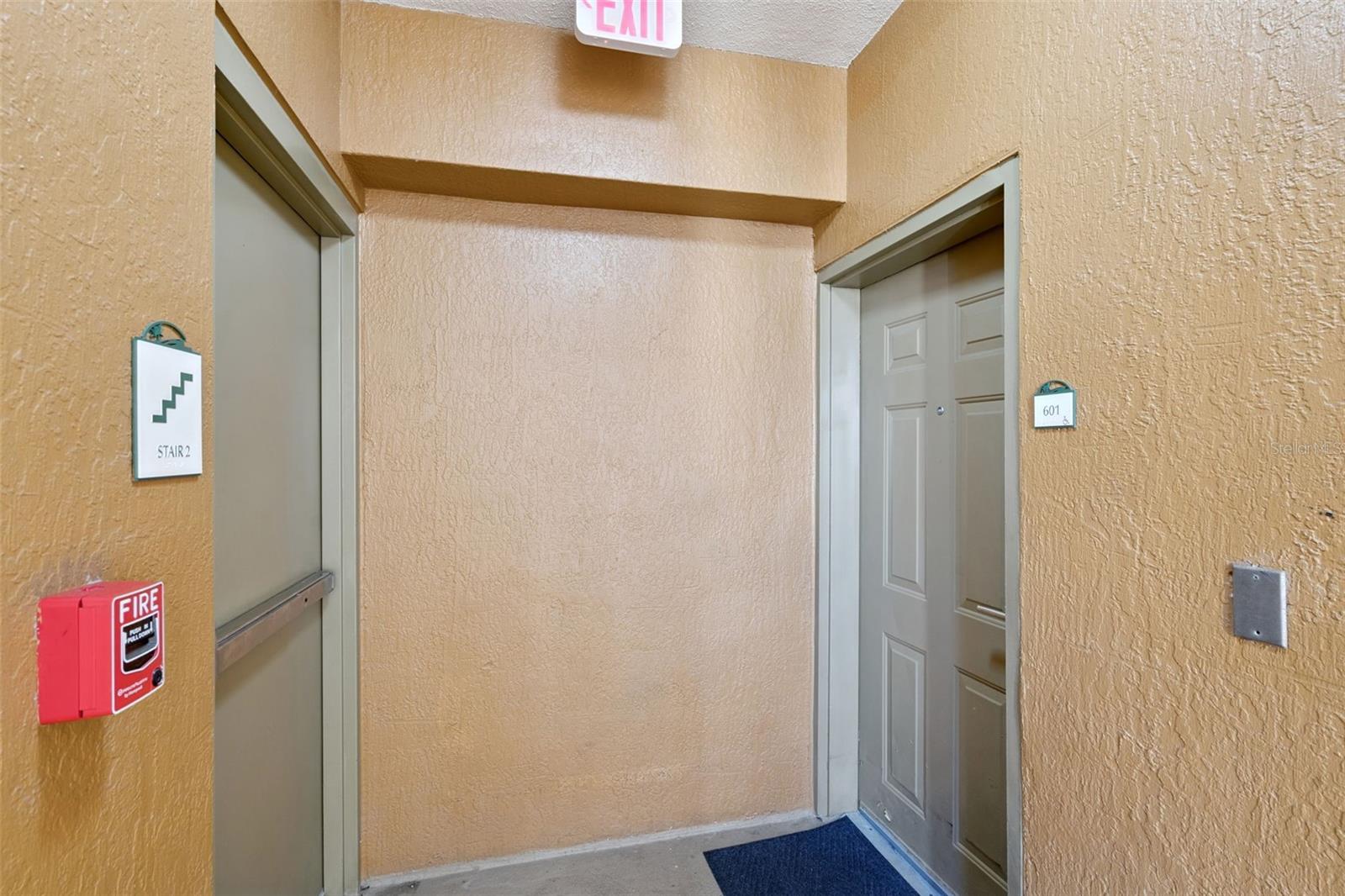 Image 6 of 53 For 12527 Floridays Resort Drive 601e