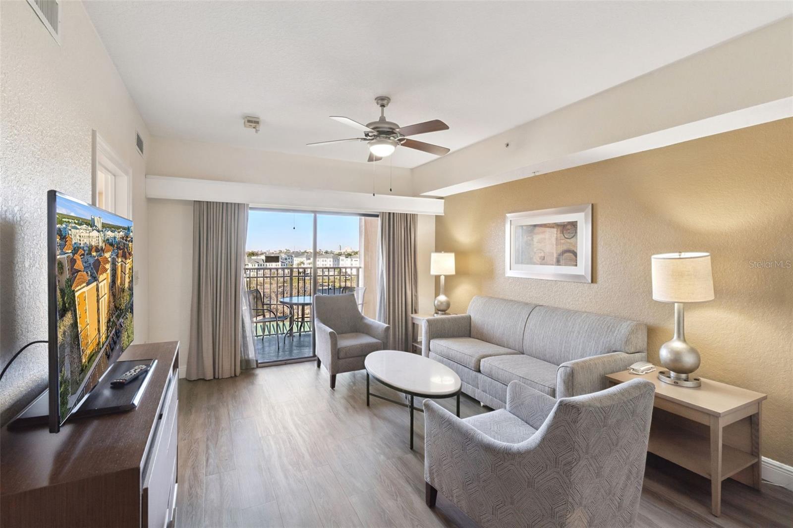 Image 8 of 53 For 12527 Floridays Resort Drive 601e