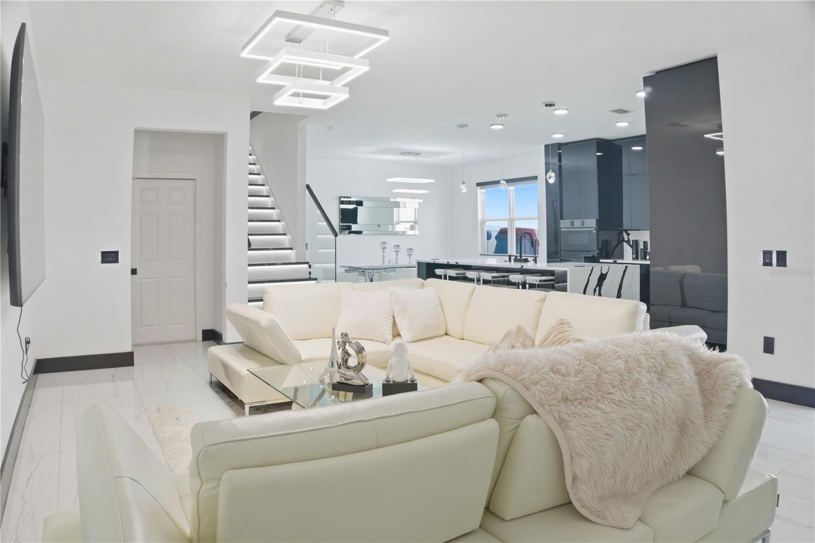 Image 4 of 57 For 2043 Rainier Drive