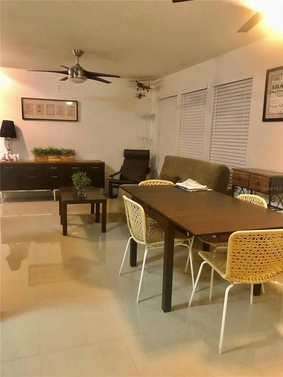 Image 5 of 17 For 11514 Westwood Boulevard 418