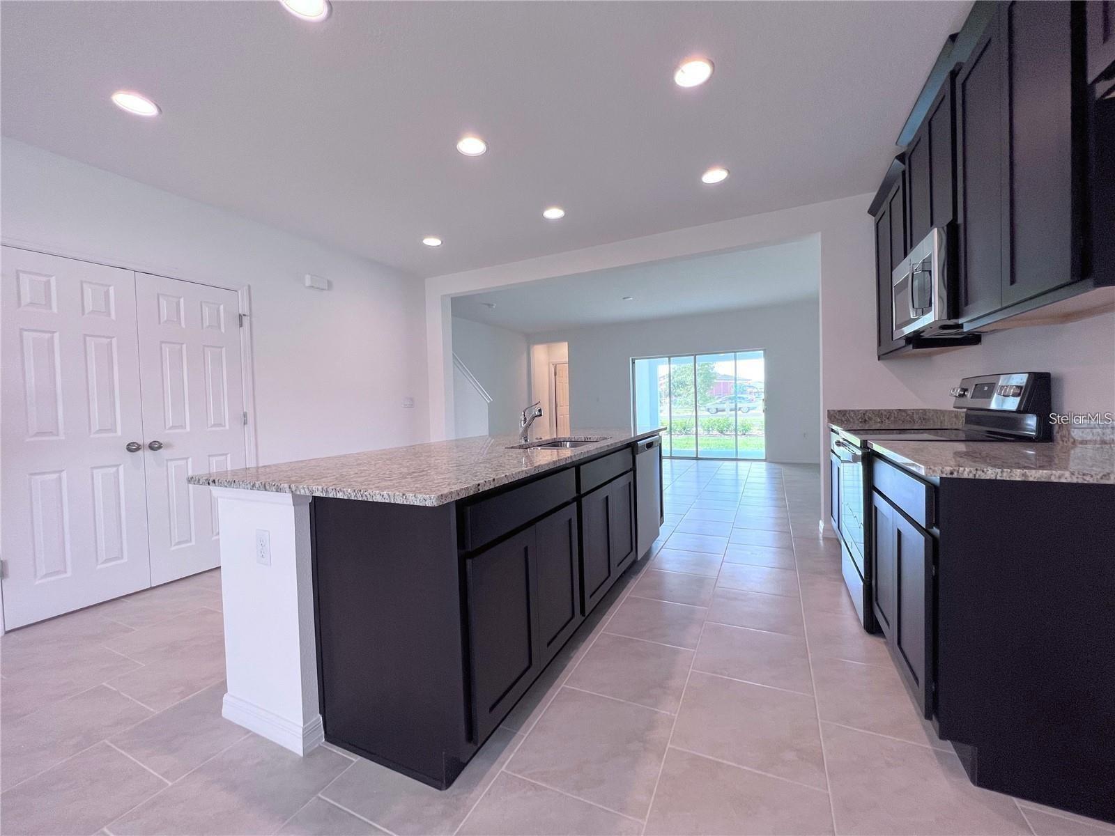 Image 4 of 20 For 1222 Sand Torch Circle