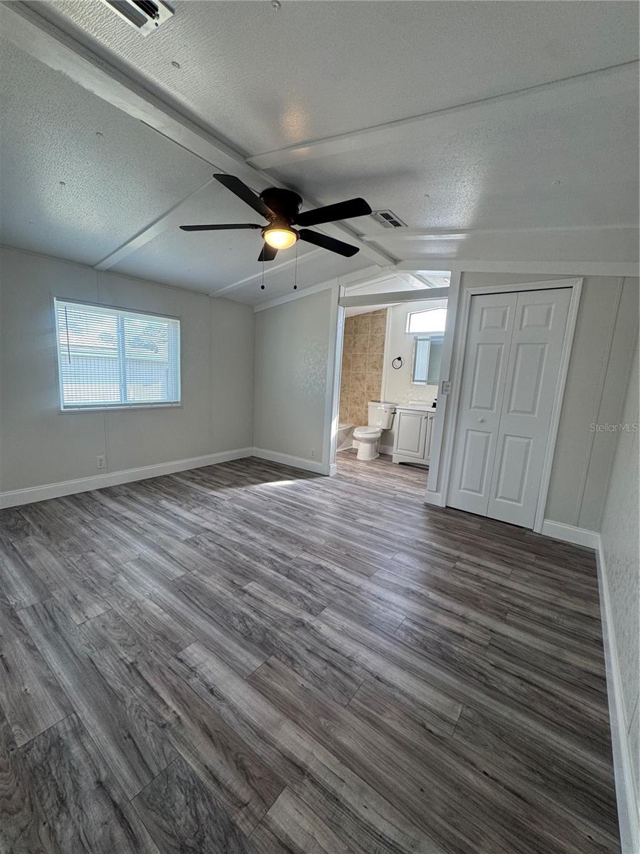 Image 15 of 33 For 5035 Southshore Drive