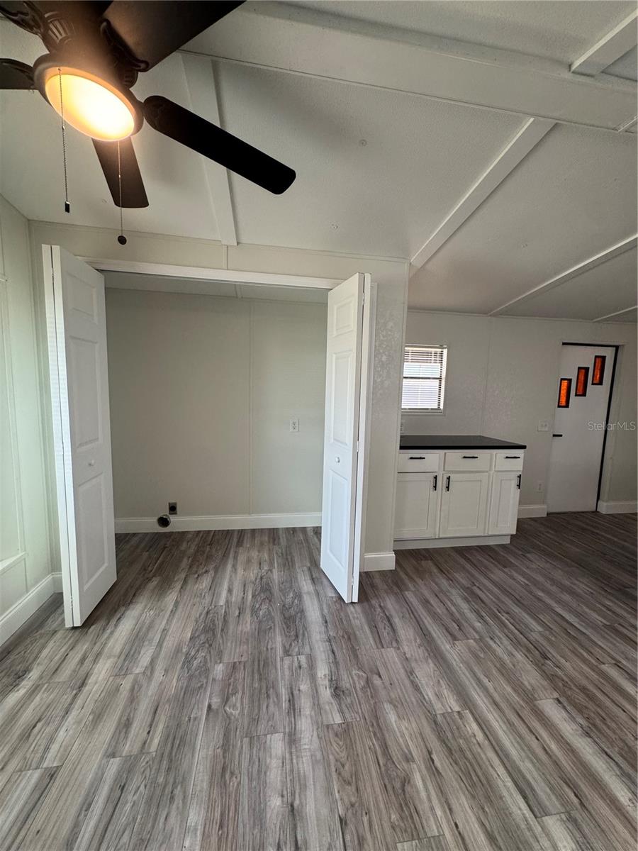 Image 25 of 33 For 5035 Southshore Drive