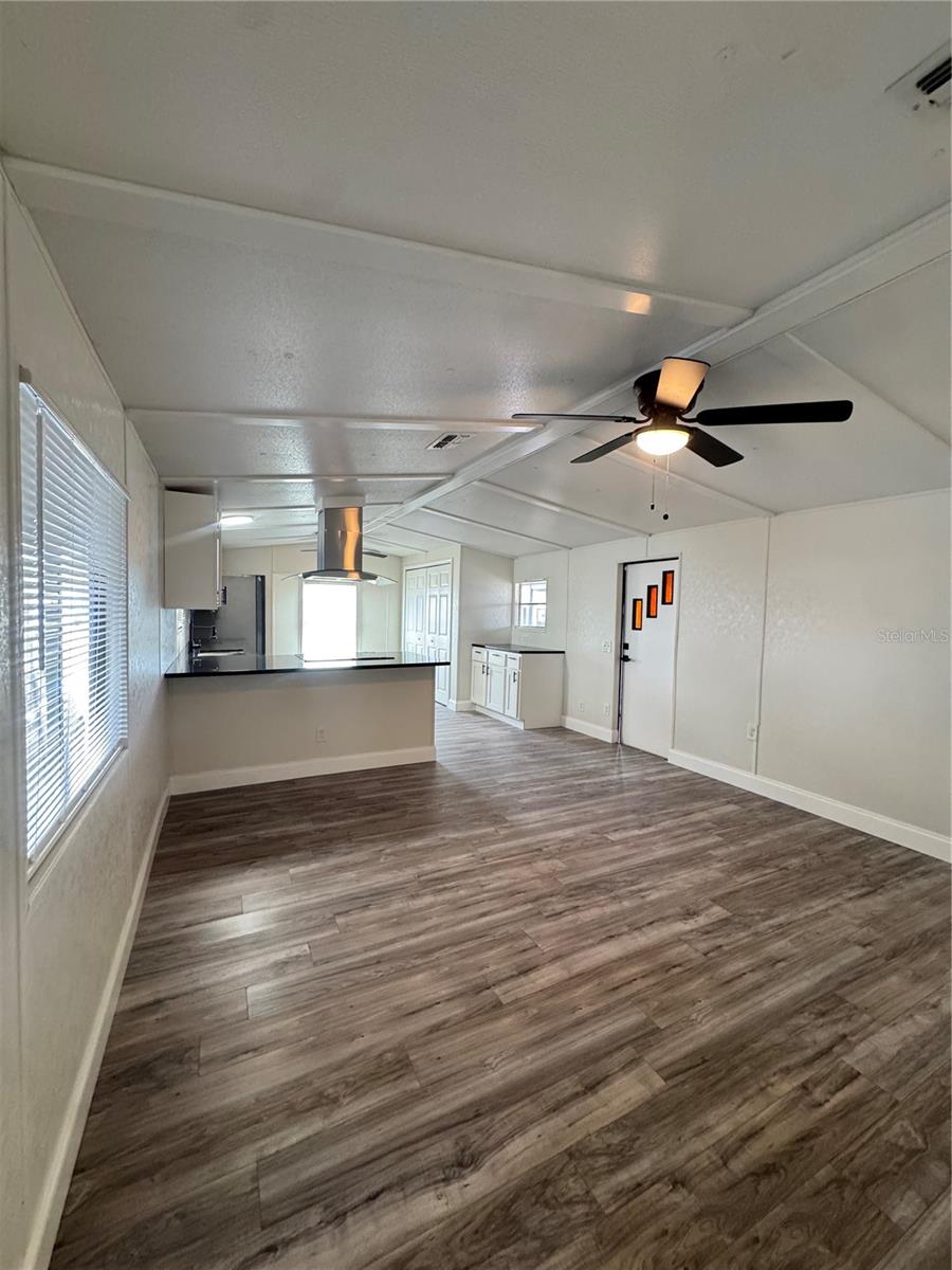 Image 27 of 33 For 5035 Southshore Drive