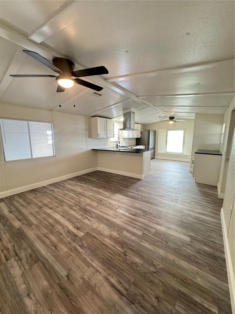 Image 28 of 33 For 5035 Southshore Drive