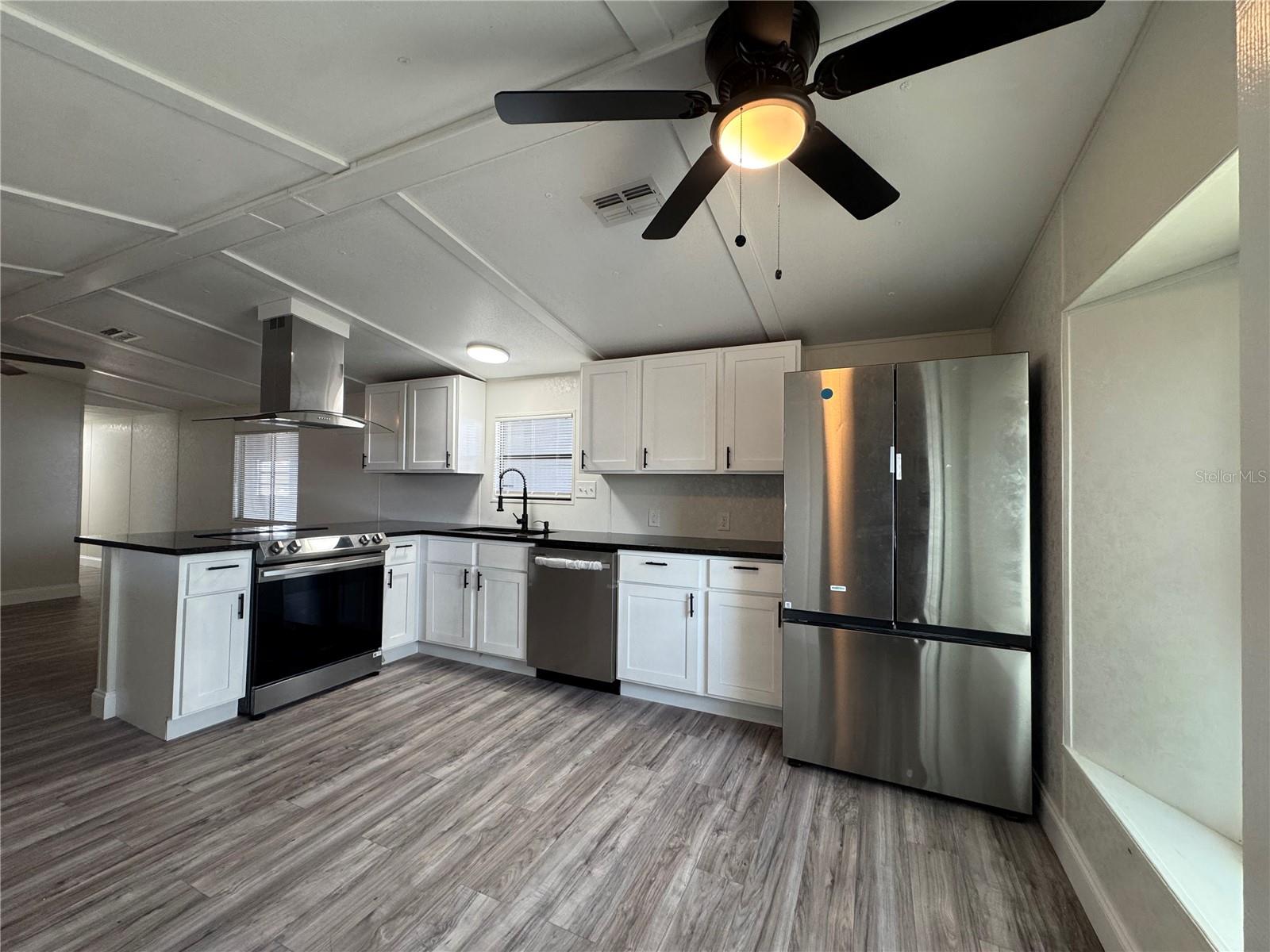 Image 8 of 33 For 5035 Southshore Drive