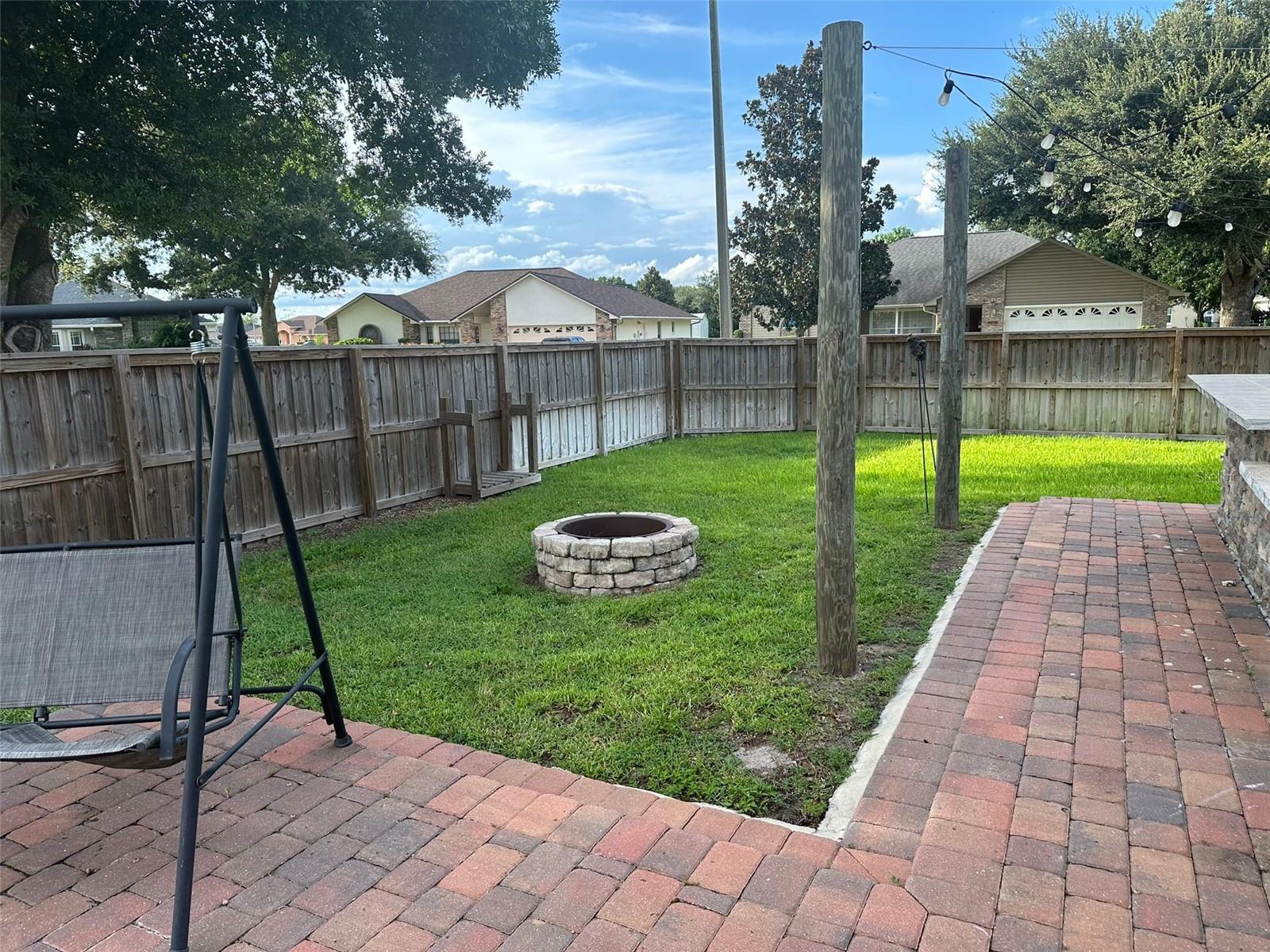 Image 14 of 41 For 5719 Sweetheart Court