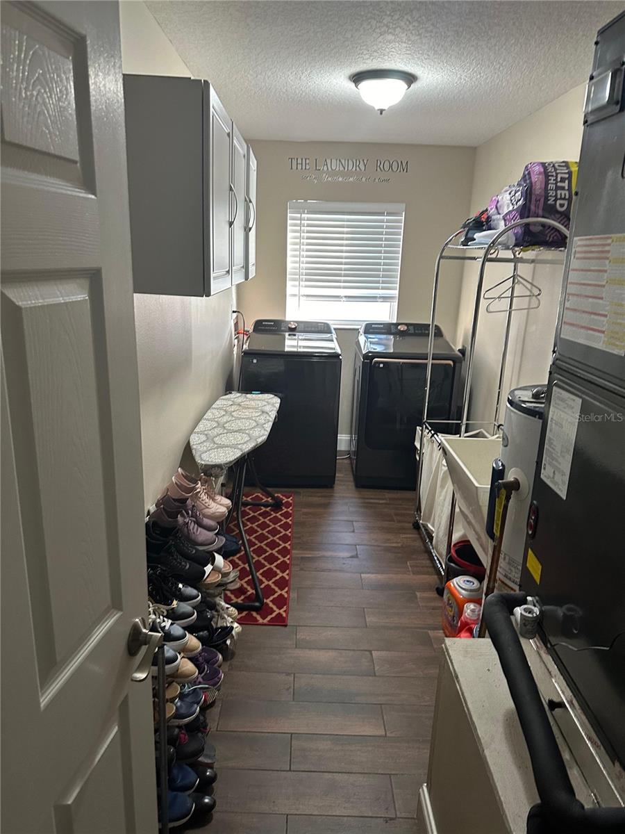 Image 26 of 41 For 5719 Sweetheart Court