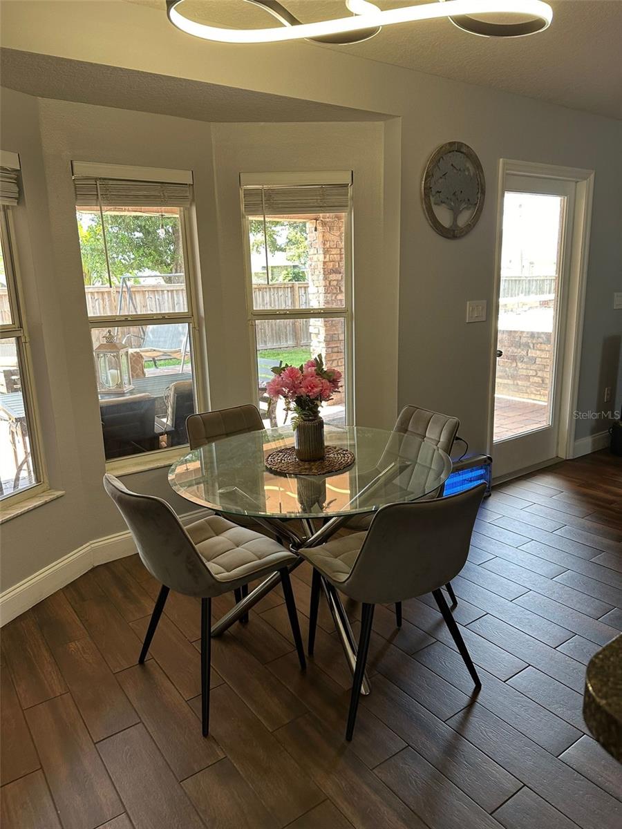 Image 27 of 41 For 5719 Sweetheart Court