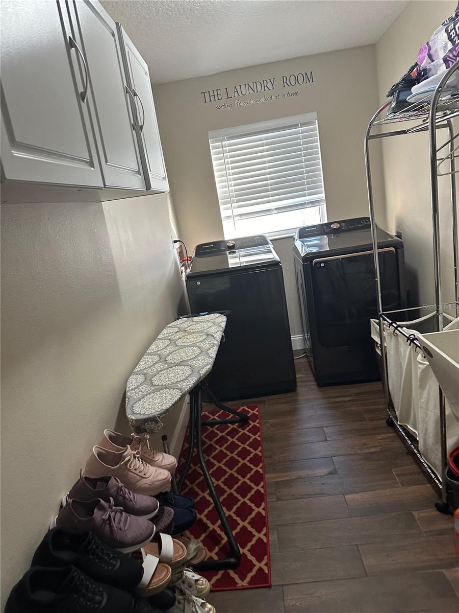 Image 28 of 41 For 5719 Sweetheart Court