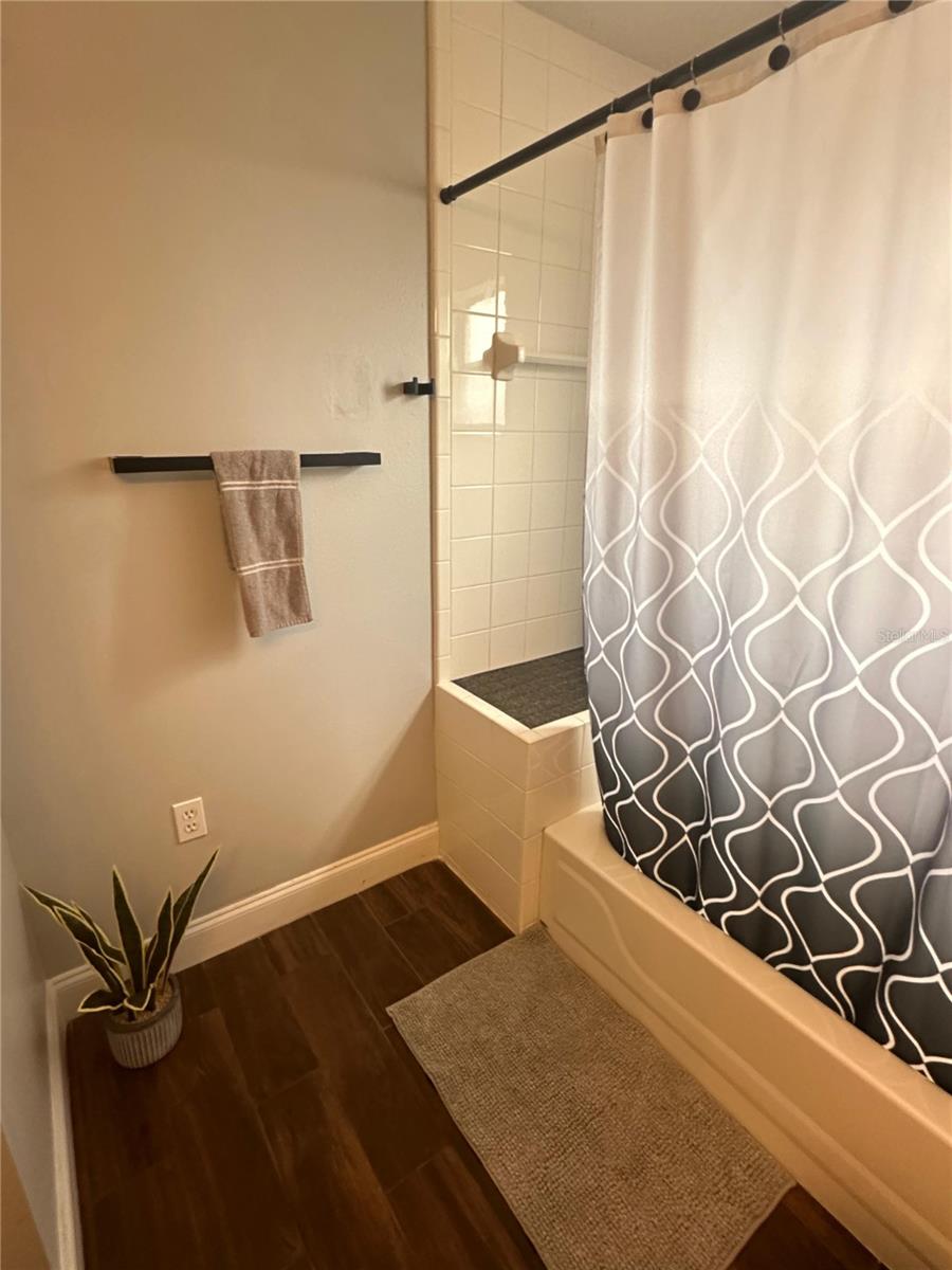 Image 31 of 41 For 5719 Sweetheart Court