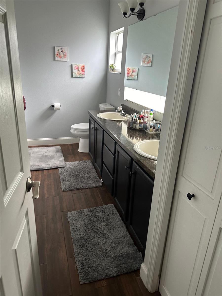 Image 38 of 41 For 5719 Sweetheart Court