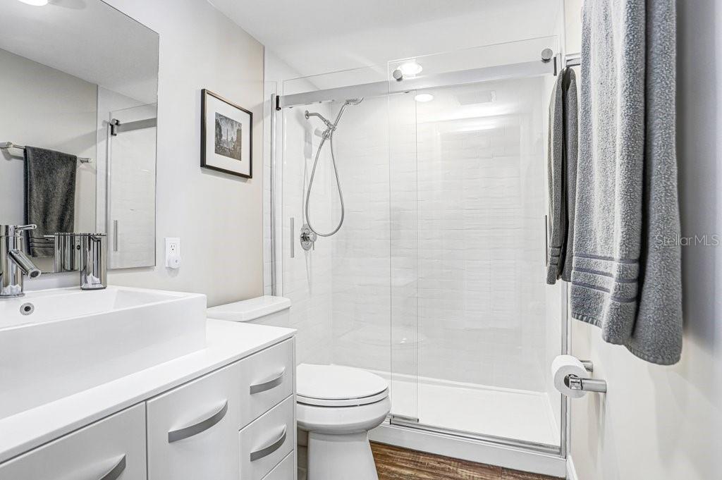 Image 14 of 59 For 7625 Sun Island Drive S 406