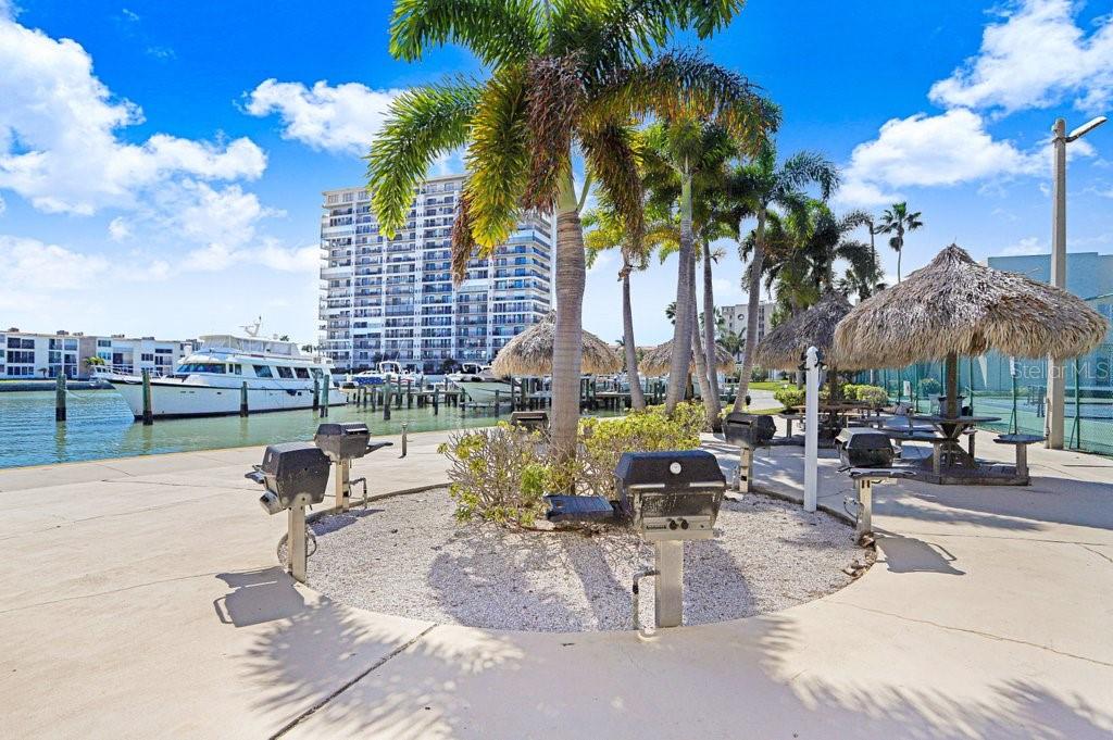 Image 23 of 59 For 7625 Sun Island Drive S 406