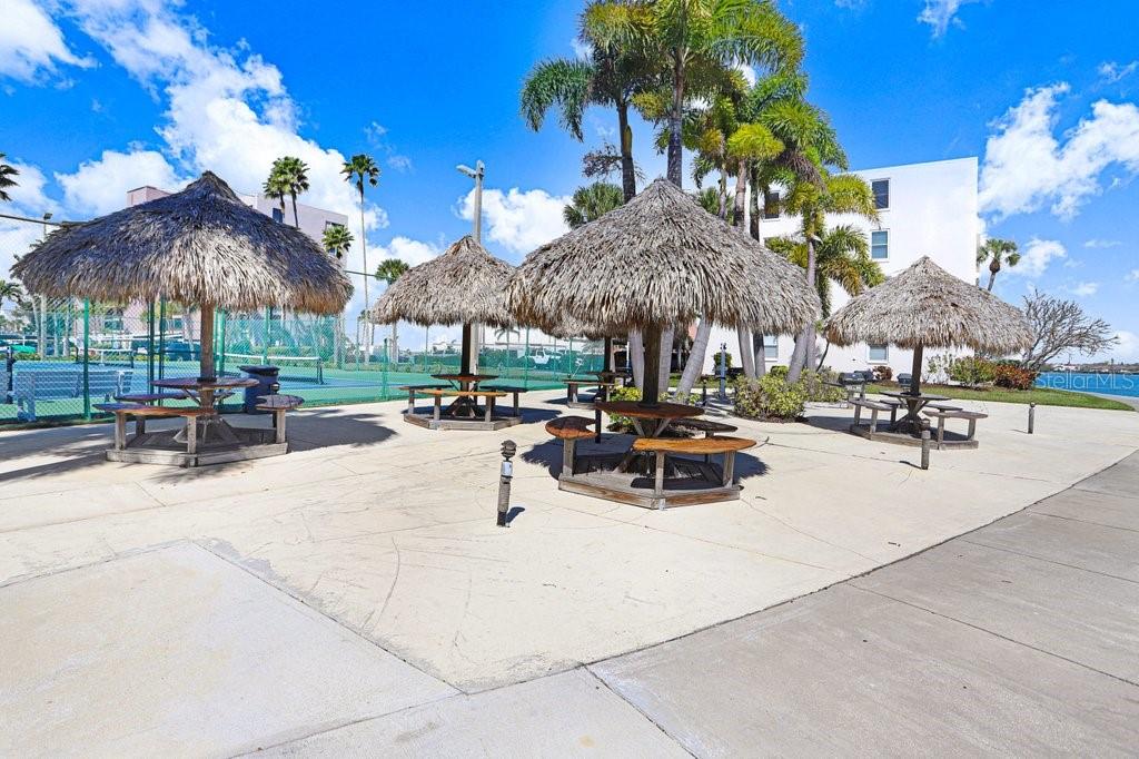 Image 24 of 59 For 7625 Sun Island Drive S 406