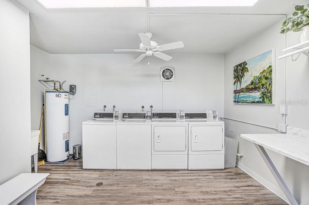 Image 29 of 59 For 7625 Sun Island Drive S 406