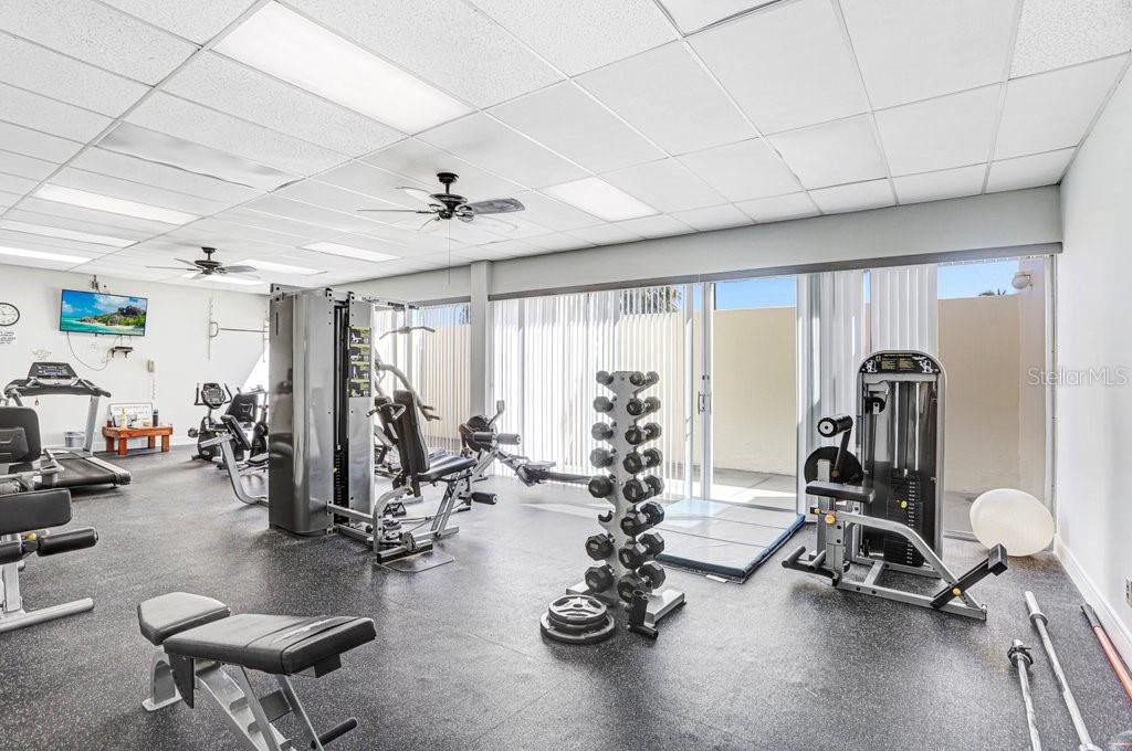 Image 37 of 59 For 7625 Sun Island Drive S 406