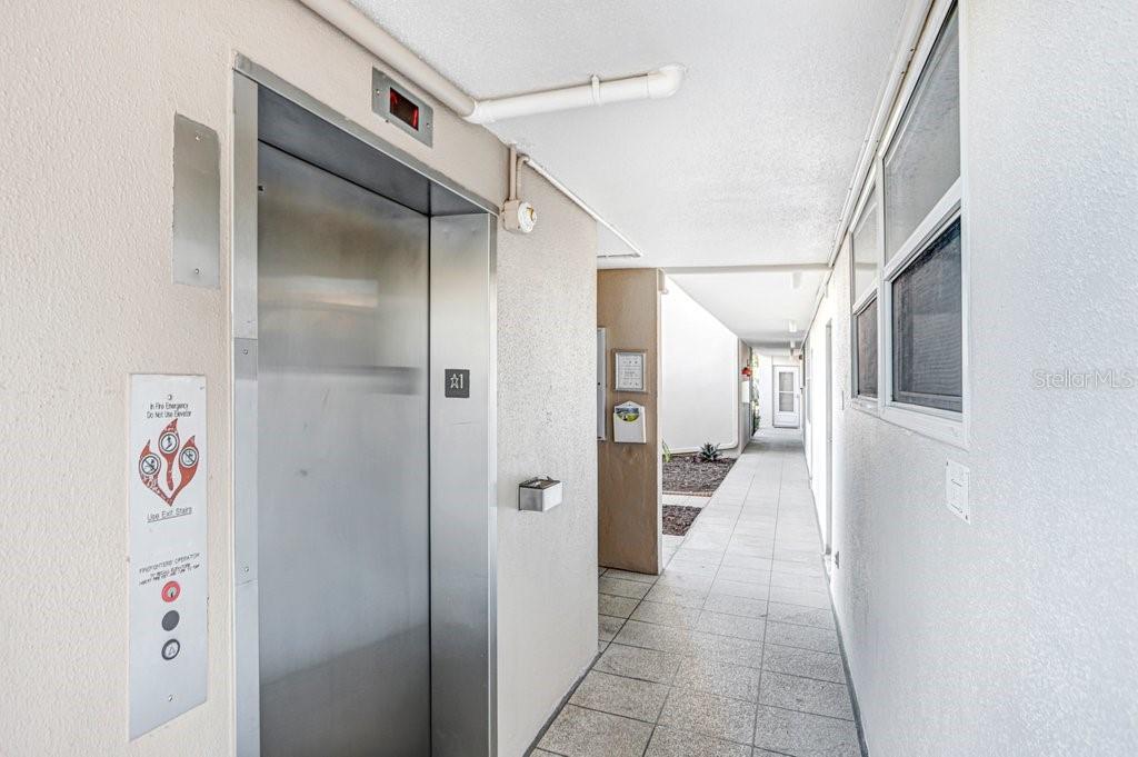 Image 4 of 59 For 7625 Sun Island Drive S 406