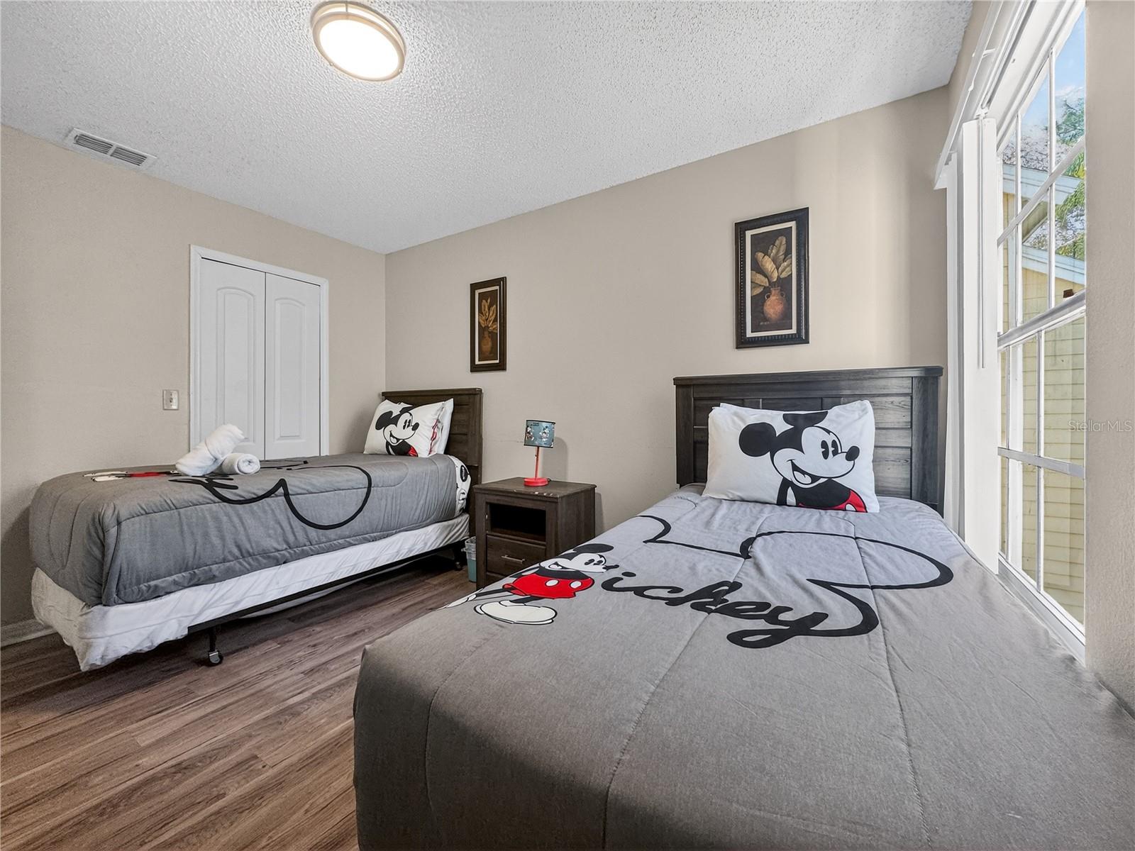 Image 15 of 37 For 5005 Laguna Bay Circle 22