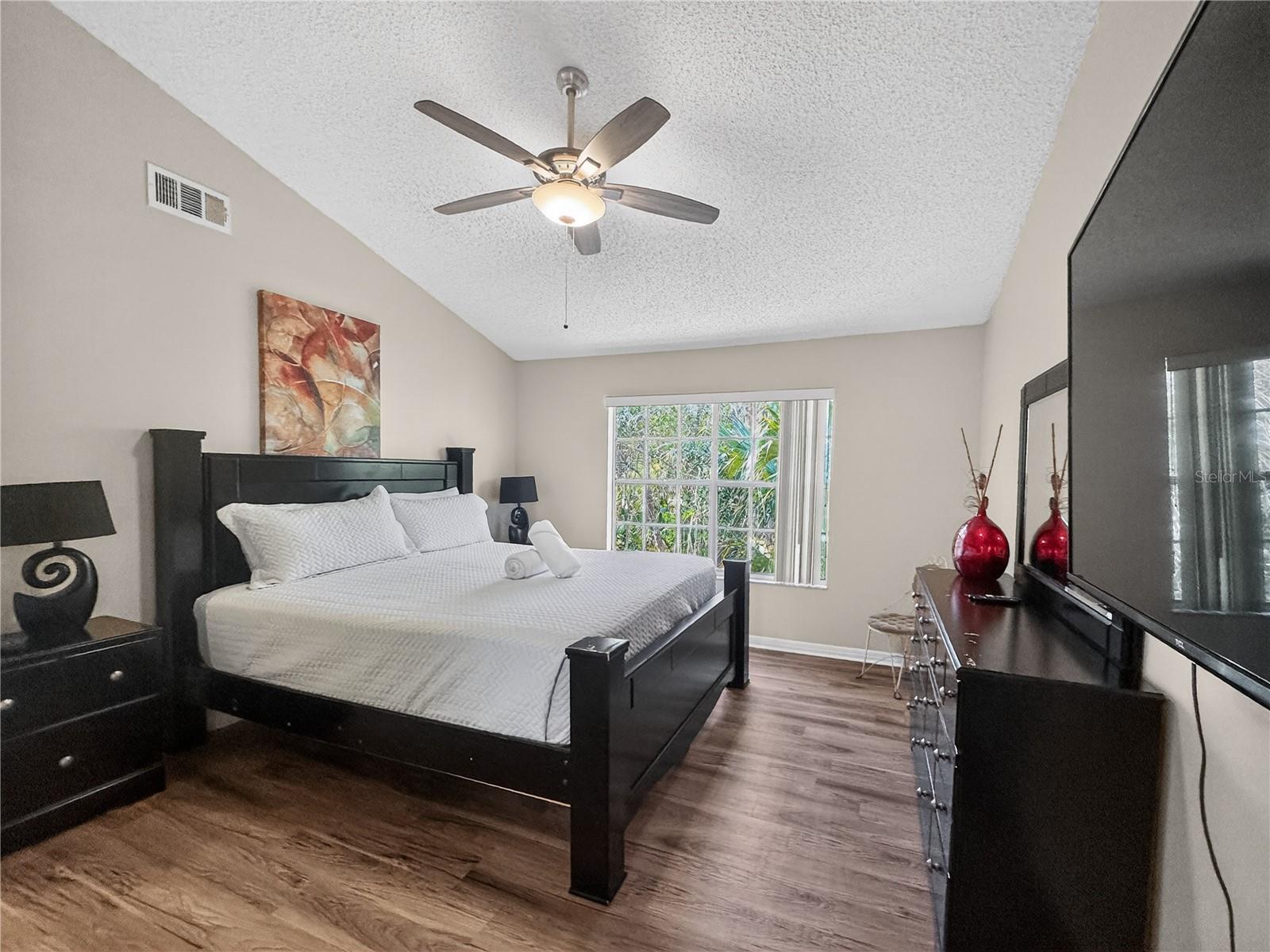 Image 19 of 37 For 5005 Laguna Bay Circle 22