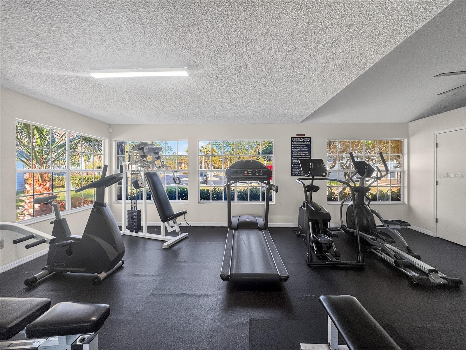 Image 33 of 37 For 5005 Laguna Bay Circle 22