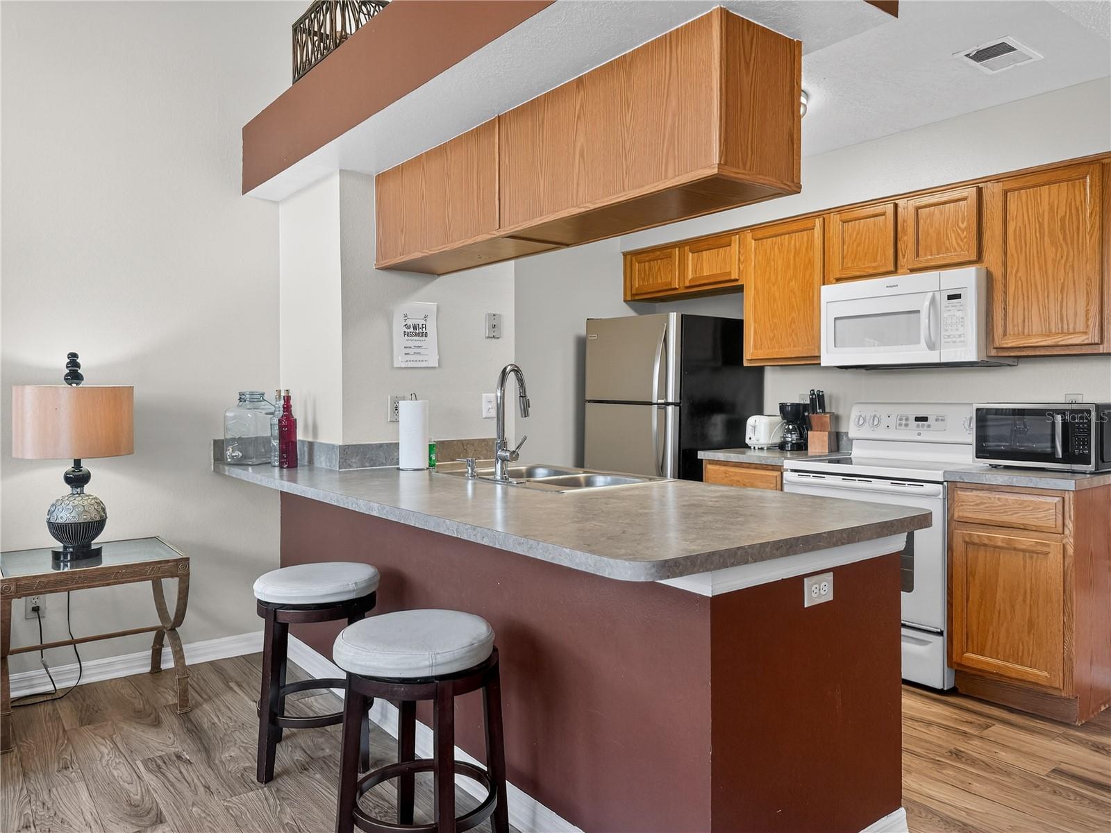 Image 7 of 37 For 5005 Laguna Bay Circle 22