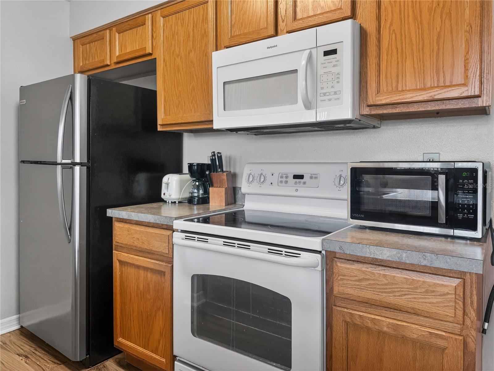 Image 9 of 37 For 5005 Laguna Bay Circle 22