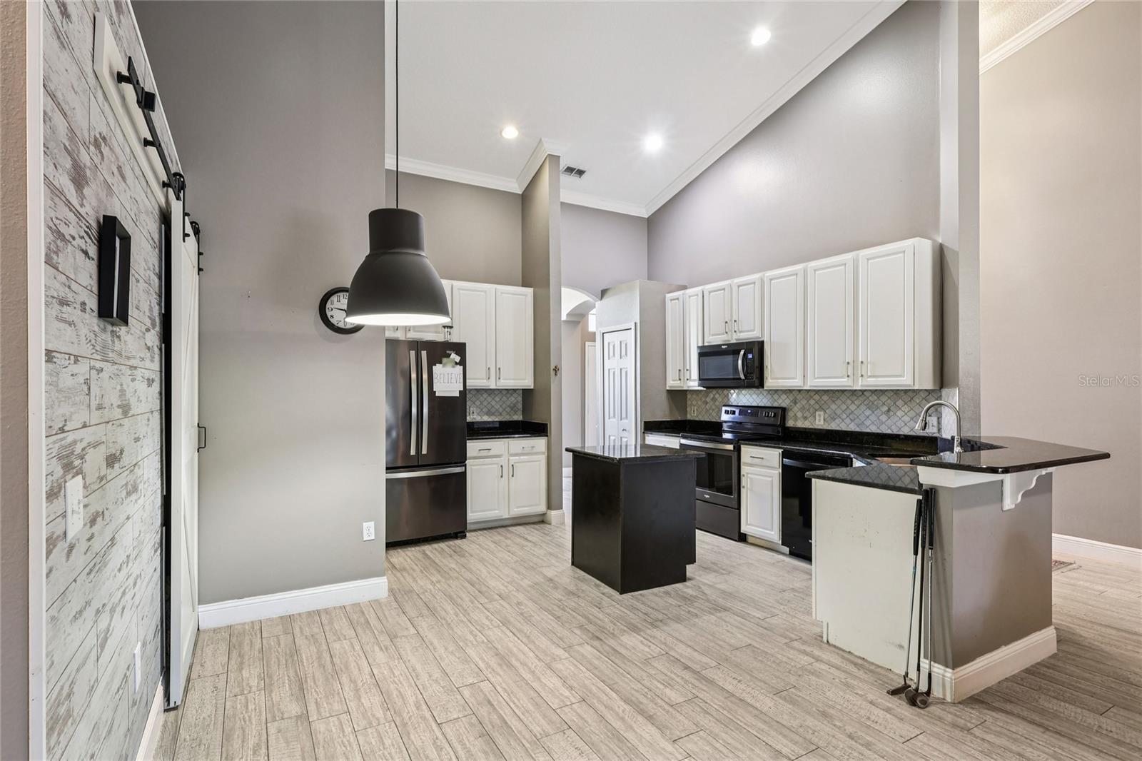 Image 12 of 36 For 206 Boxwood Drive