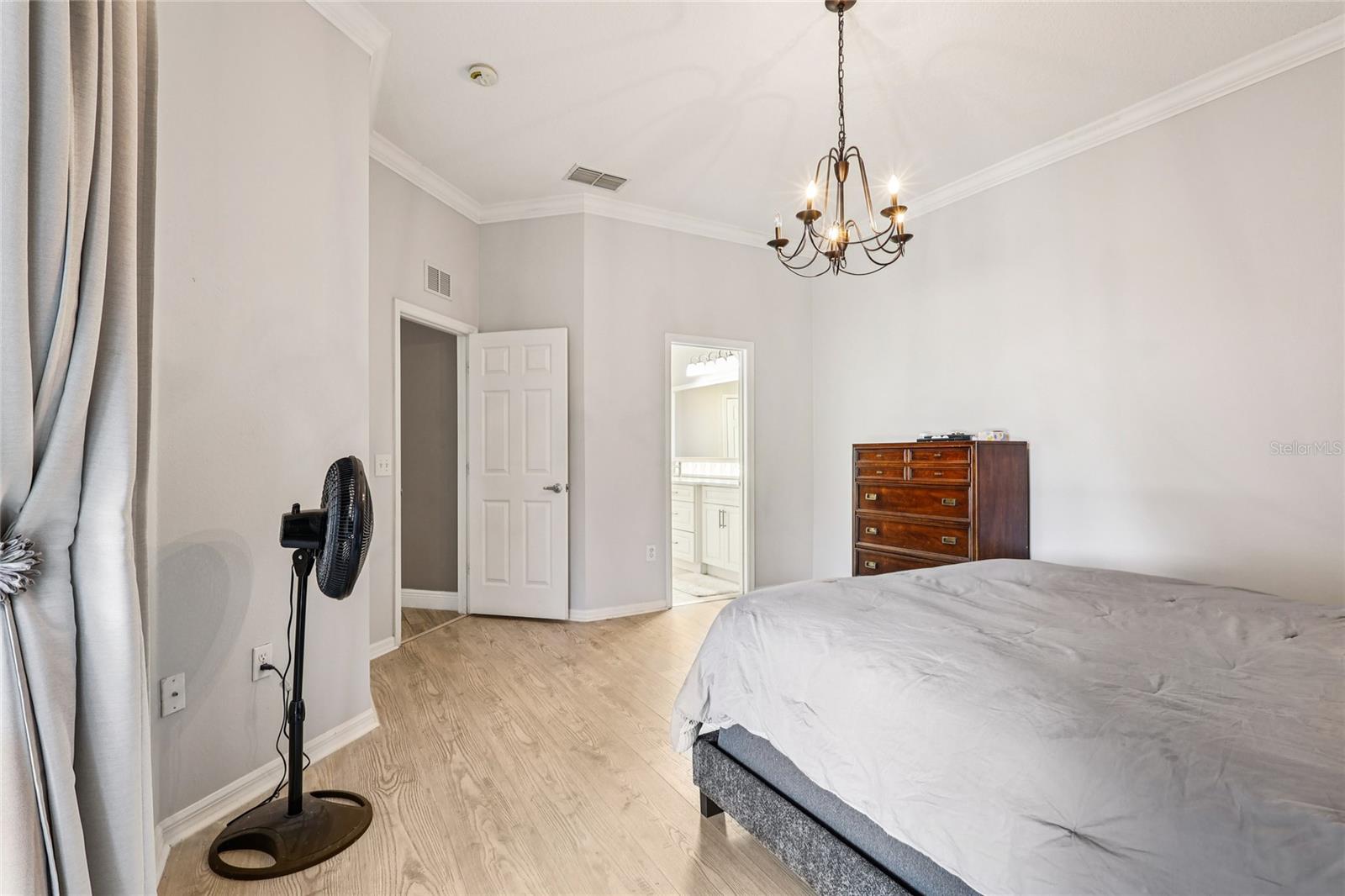 Image 21 of 36 For 206 Boxwood Drive