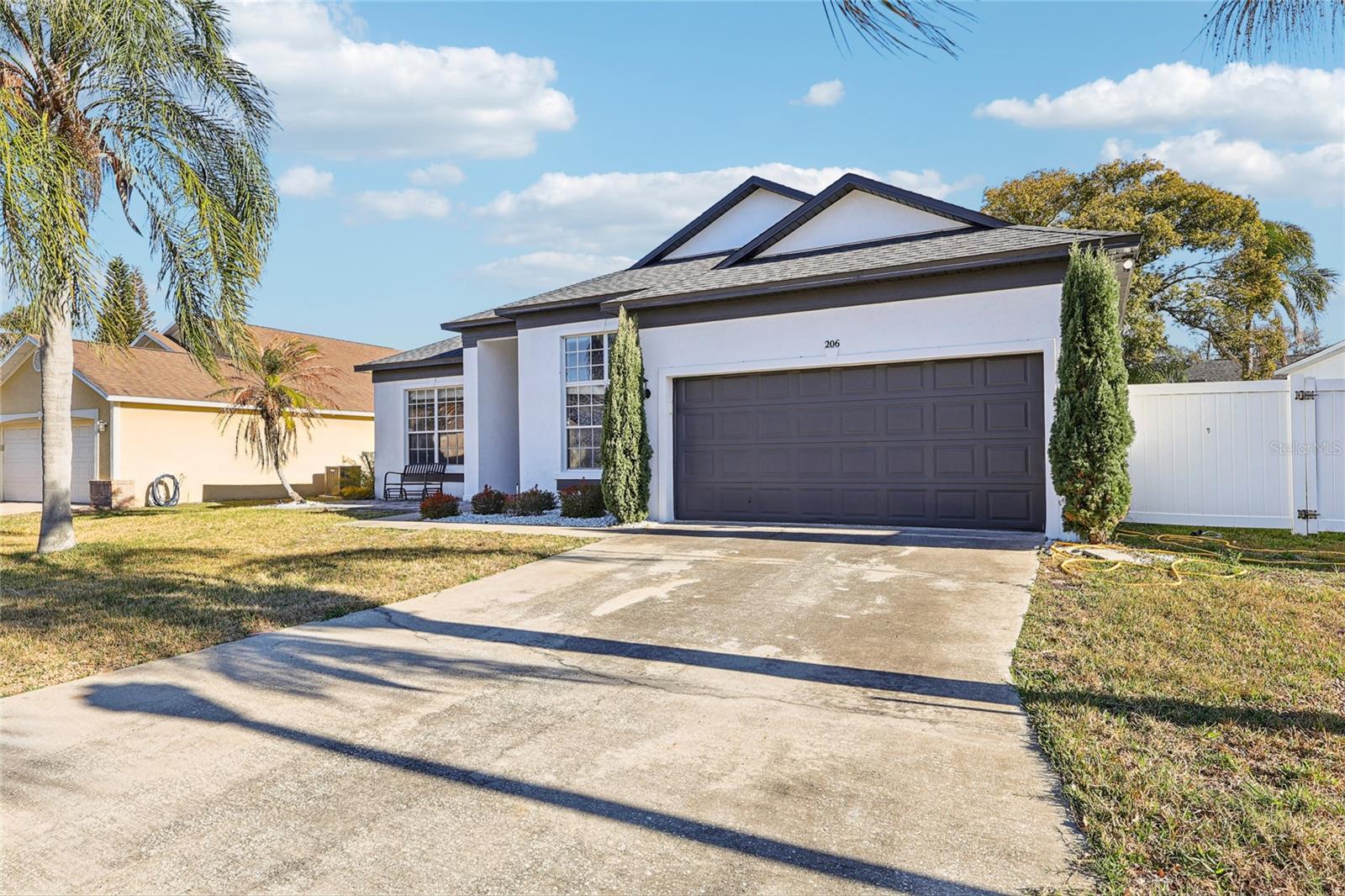 Image 4 of 36 For 206 Boxwood Drive