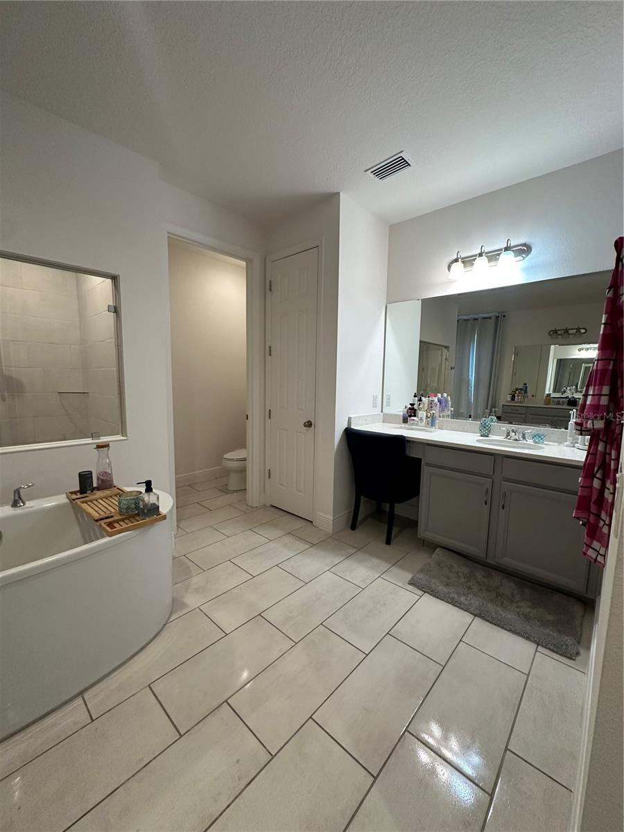 Image 20 of 60 For 5014 Down Court