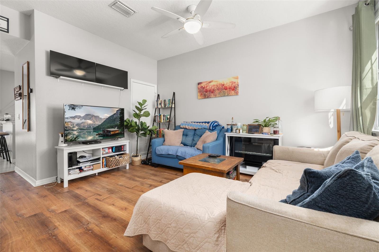 Image 10 of 45 For 12327 Cruxbury Drive